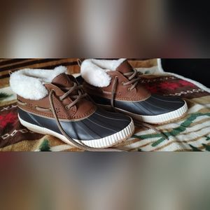 J Sport Mary Brown Duck Bootie Faux Fur Trim Comfy Insole Waterproof Detailed